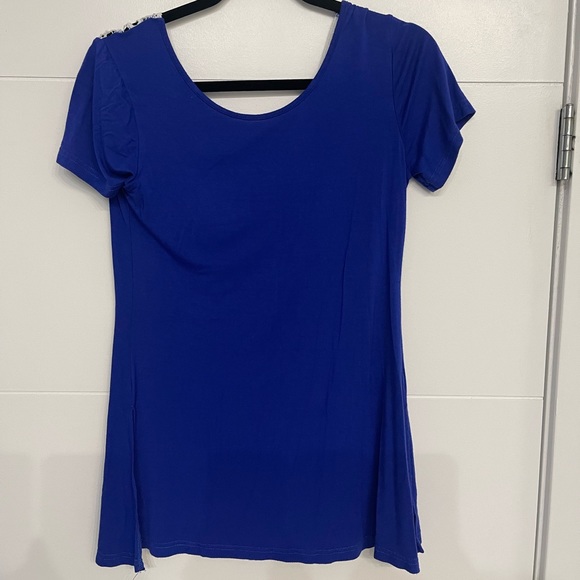 Cobalt Blue top with white lace style detail back - Picture 2 of 3